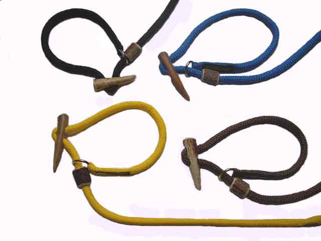 RETRIEVERLEINE MOXONLEINE RUND ALPENWAHN VON DOGSLINE® MIT ROTHIRSCHHORN HANDGEFERTIGT 130 CM KERNMANTELSEIL AUS PP Ø 10 MM